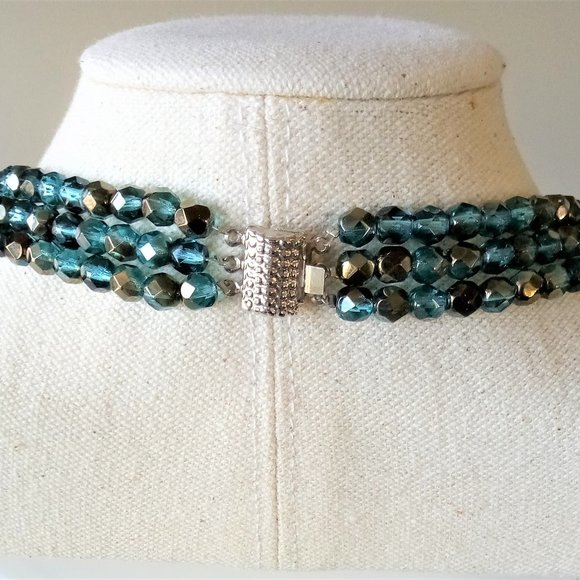 UNIQUE BEADED NECKLACE (17") - Picture 3 of 5